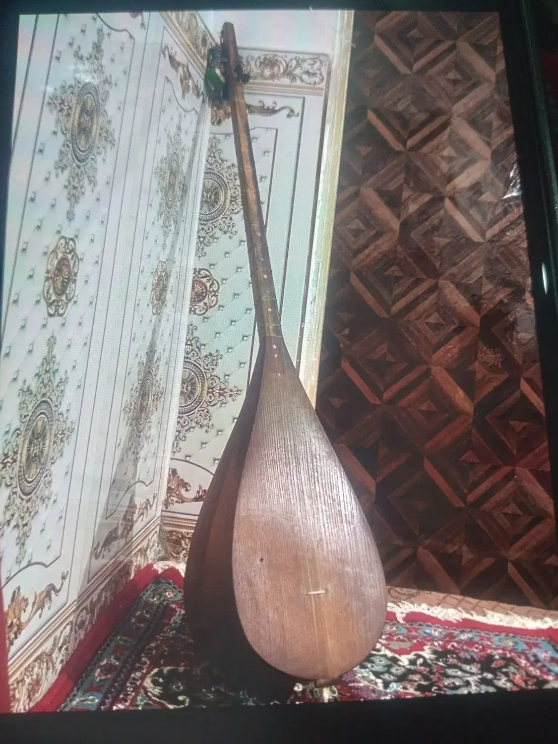 دوتار|سازهای سنتی|انبارآلوم, |دیوار
