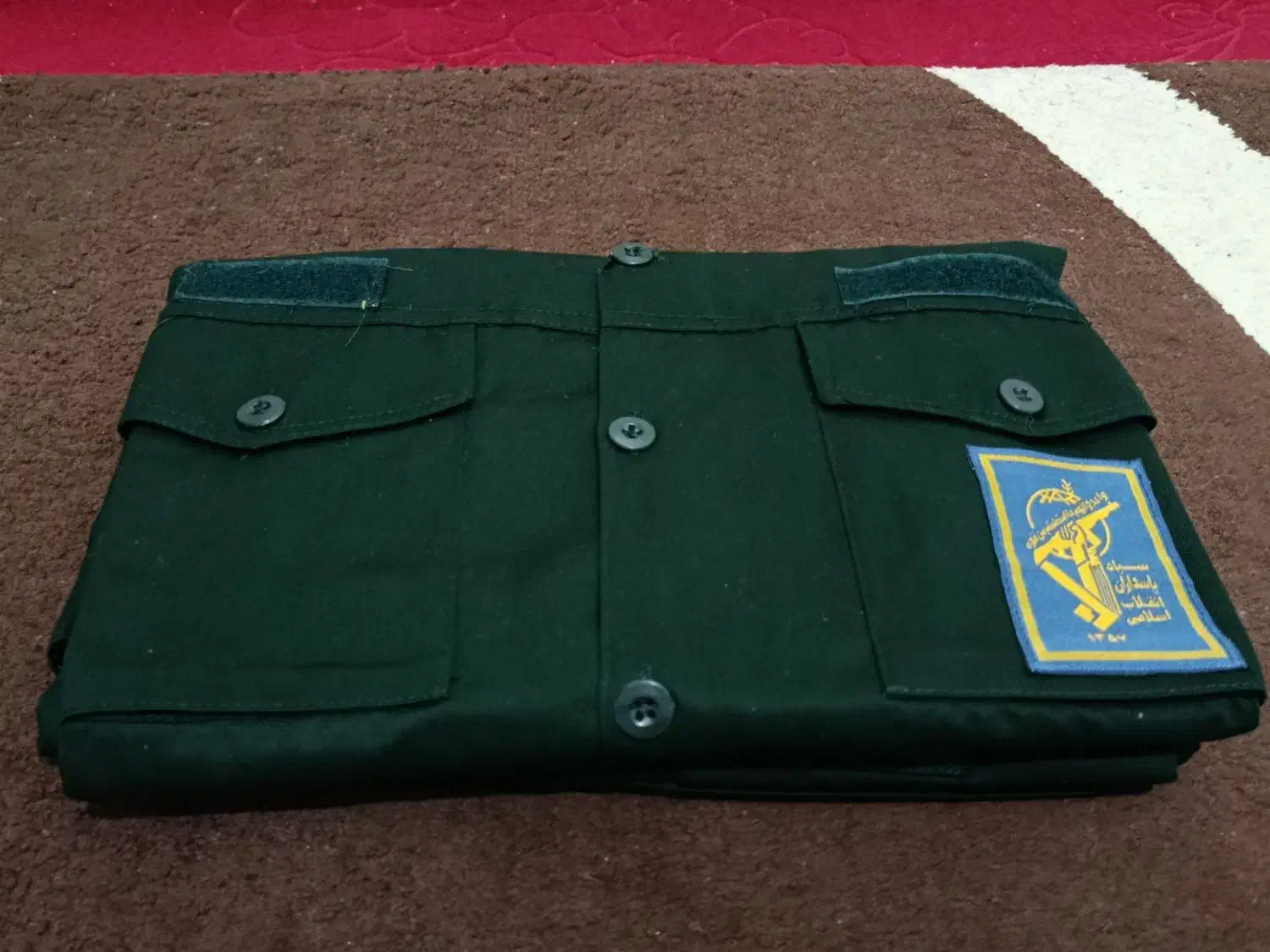 لباس سبز نظامی سپاه|لباس|کرج, خرمدشت|دیوار