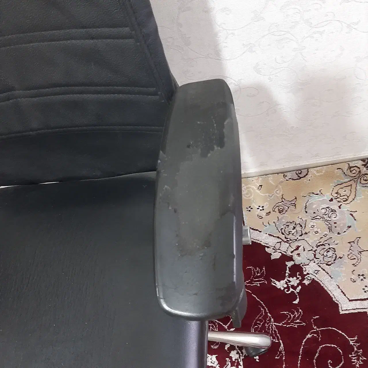 صندلی اداره یا جلو میز|دفتر کار|ملارد, |دیوار