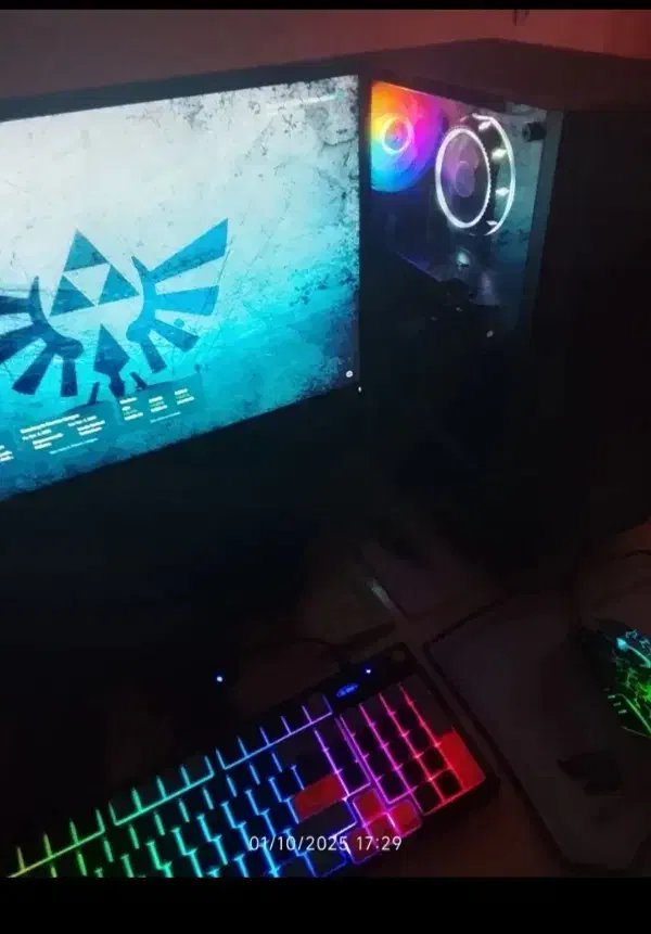 کامپیوتر گیمینگ معاوضه با موتور هم داریم|رایانه رومیزی|کوه چنار, |دیوار