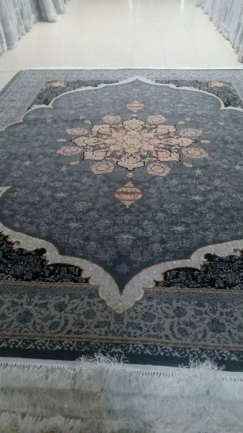 مفتخریم که در خرید فرش انتخاب اول شما هستیم|فرش|اصفهان, زاجان|دیوار