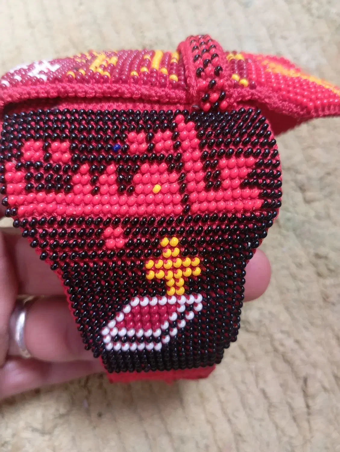 بازو بند زندان بافت|کیف، کفش، کمربند|شیراز, هفت تنان|دیوار