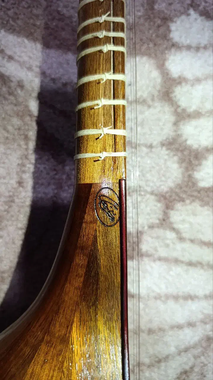 سه تار خوش صدا و سالم (در حد نو)|سازهای سنتی|دهلران, |دیوار