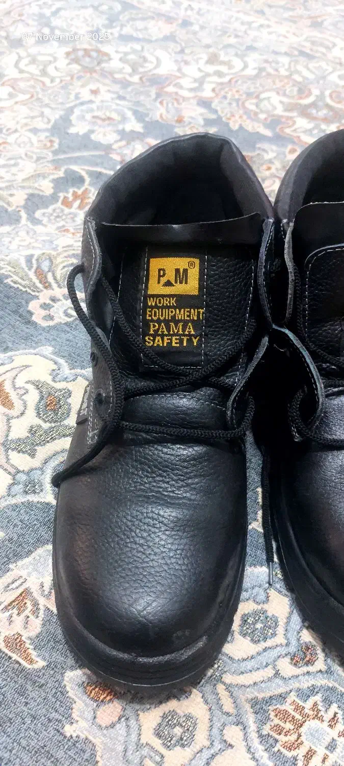 کفش کار|کیف، کفش، کمربند|محمدشهر, کوی بهار|دیوار