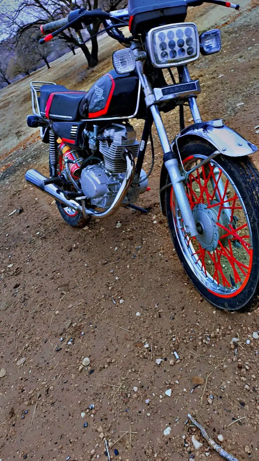 هندا 125|موتورسیکلت|یاسوج, |دیوار