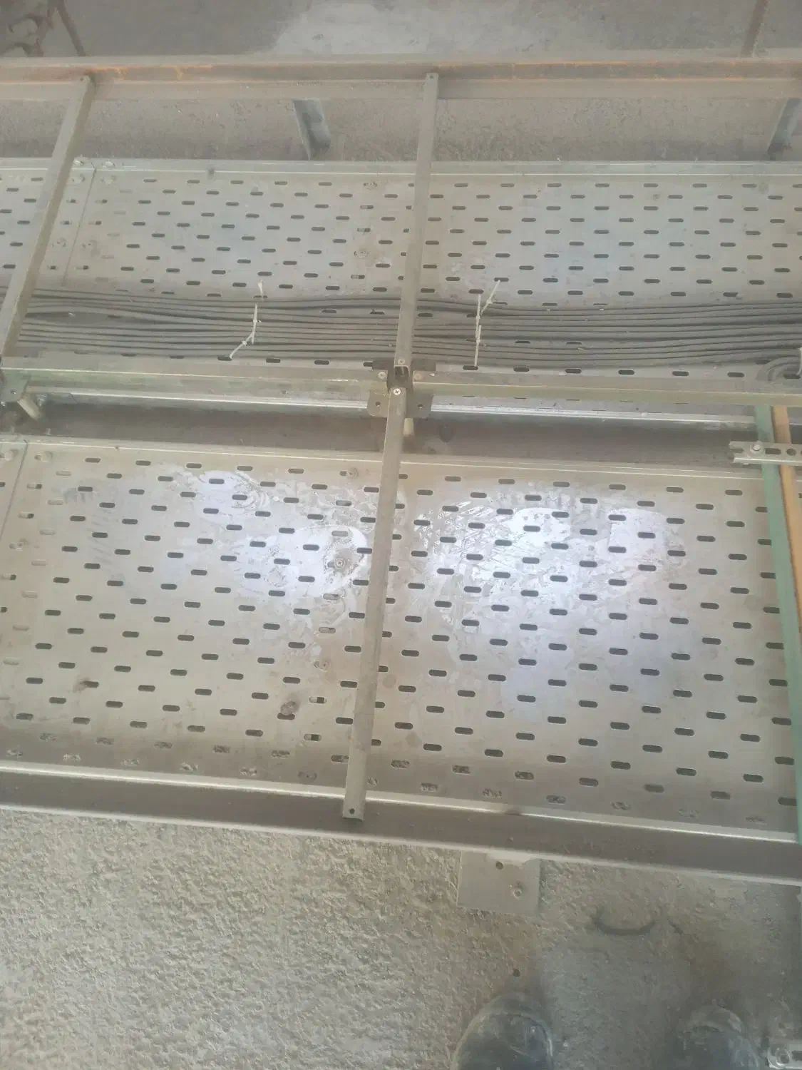 برقکار کارگر فنی|استخدام معماری، عمران و ساختمانی|پردیس, فاز ۶|دیوار