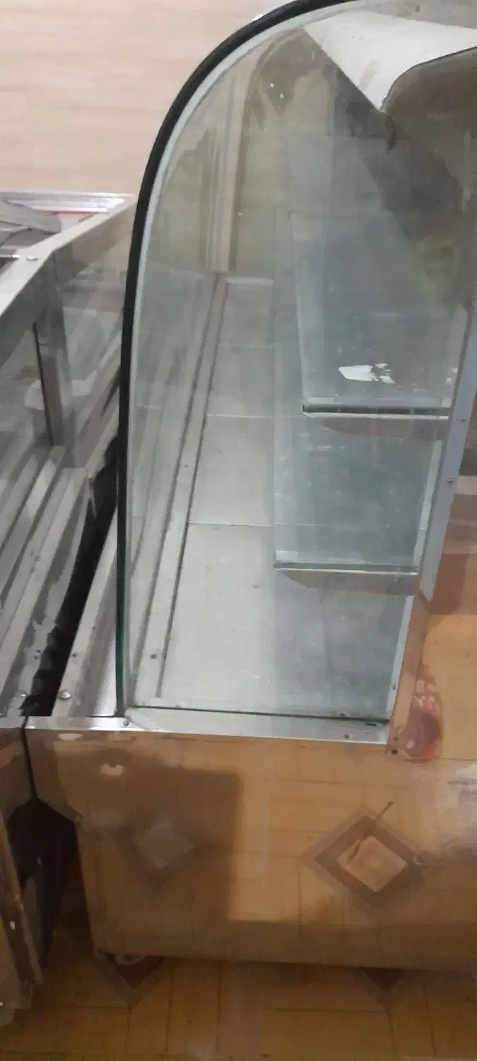 یخچال ویترینی شیشه خم دار|فروشگاه و مغازه|سلطانیه, |دیوار