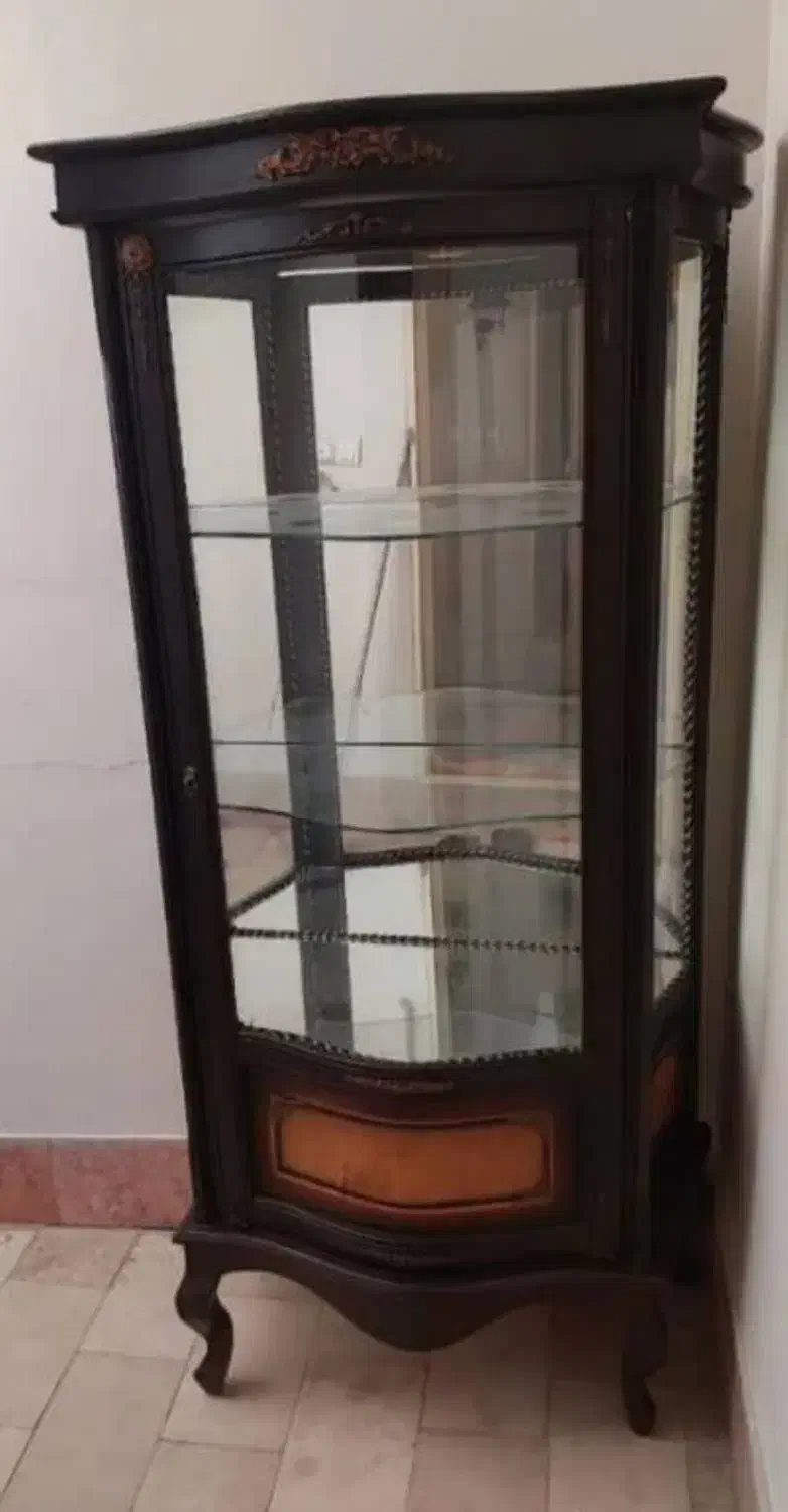 بوفه|بوفه، ویترین، کنسول|کرج, شهرک جهان‌نما|دیوار