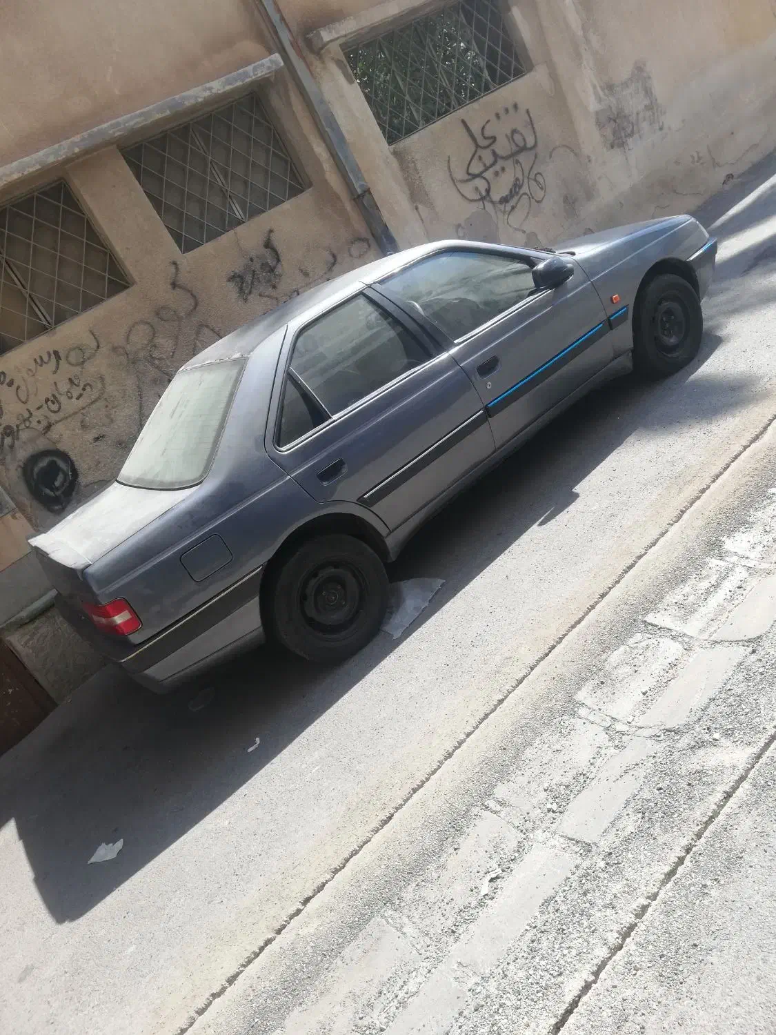 پژو slx موتور 1800|خودرو سواری و وانت|شیراز, گود خزینه|دیوار