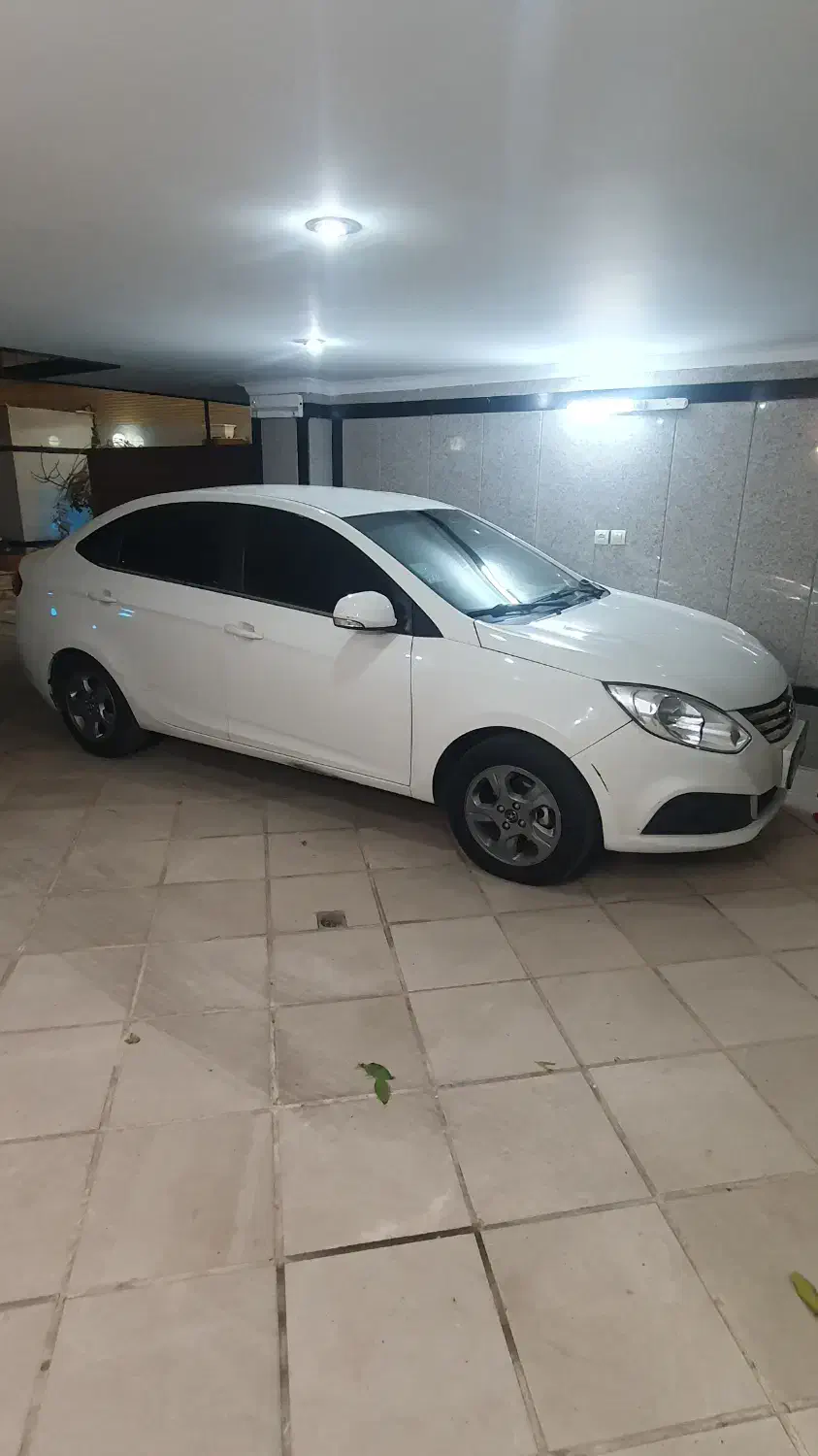 جک J4 . سال 1401|خودرو سواری و وانت|اصفهان, گلزار|دیوار