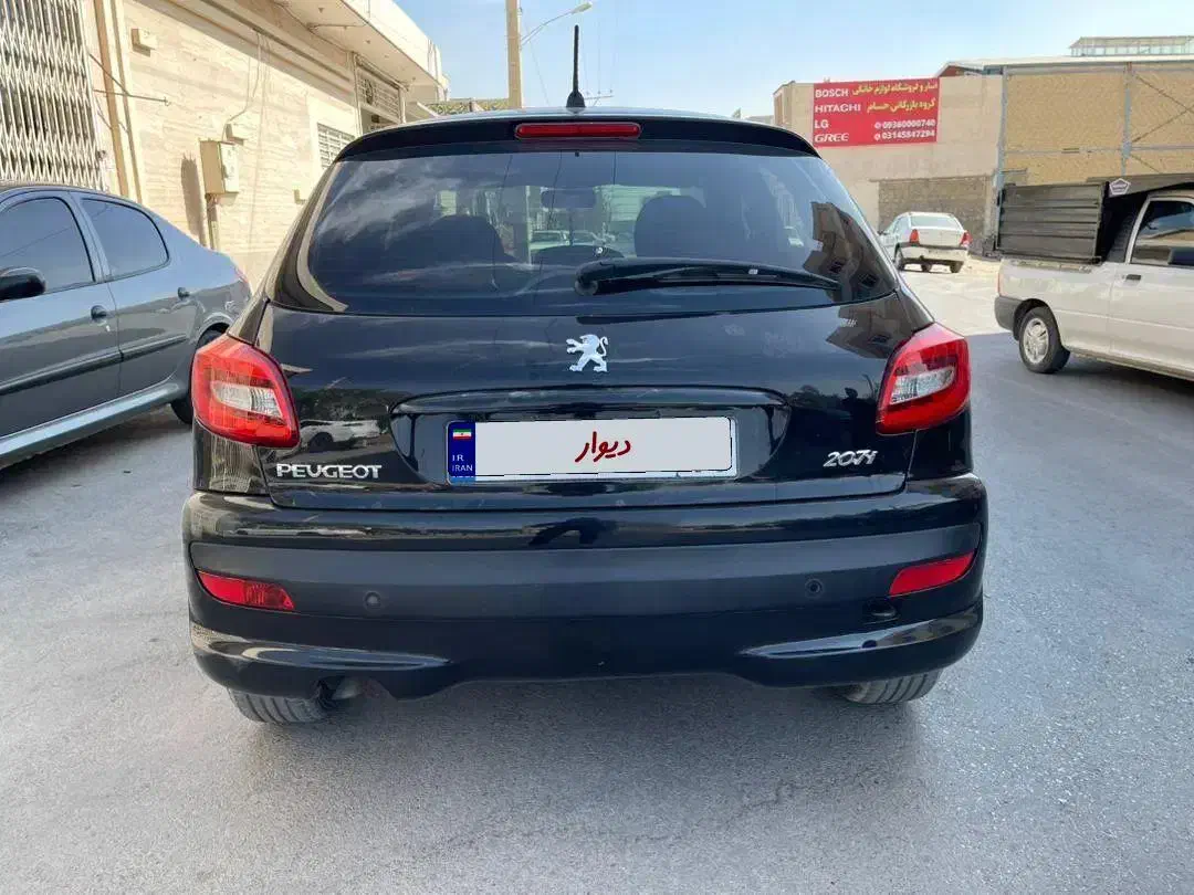 پژو 207 دنده پانا مدل 1401 بدون رنگ کم کار|خودرو سواری و وانت|خمینیشهر, |دیوار