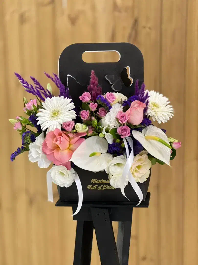 باکس گل و عروسک|گل و گیاه طبیعی|کیش, |دیوار