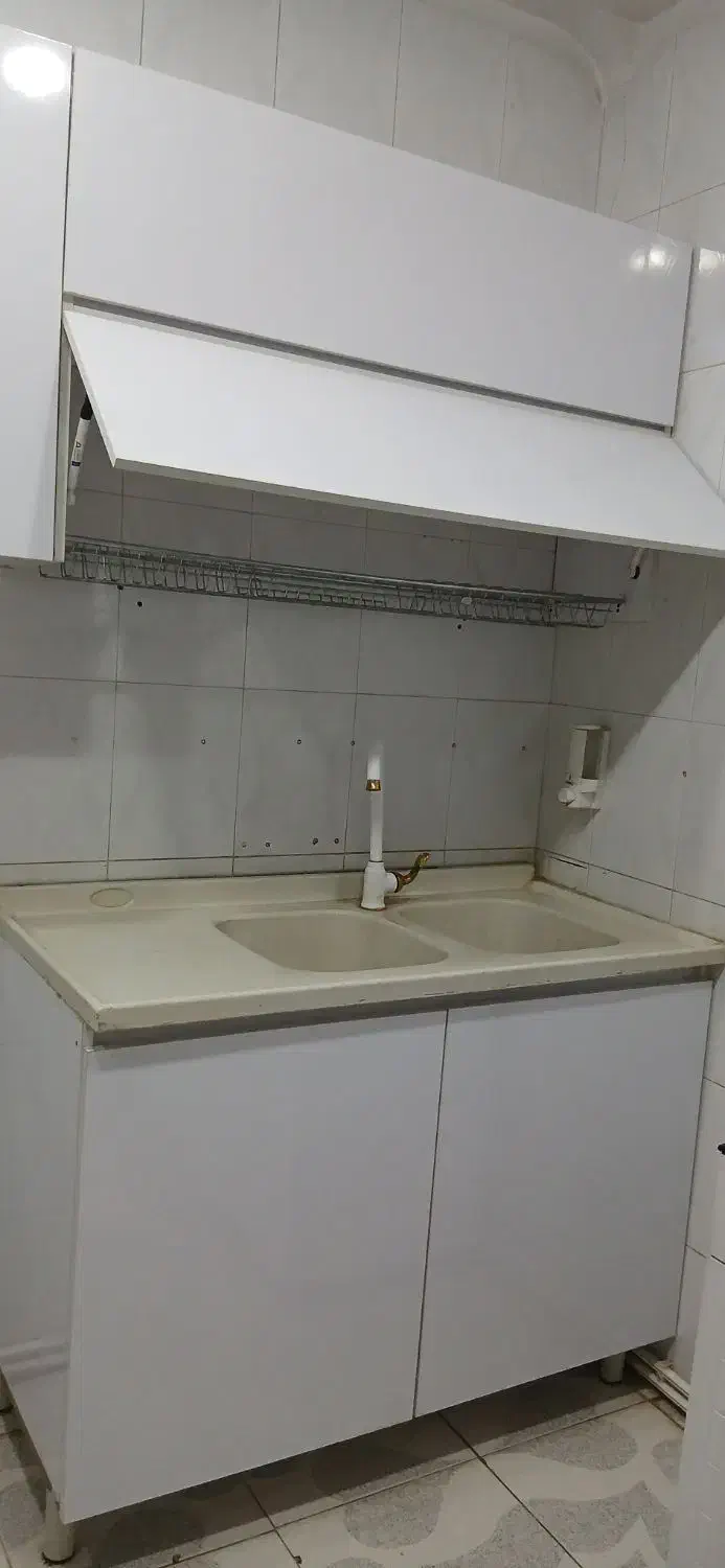 کابینت آشپزخانه همراه سنگ دوچال ظرفشویی|مصالح و تجهیزات ساختمان|مریوان, |دیوار