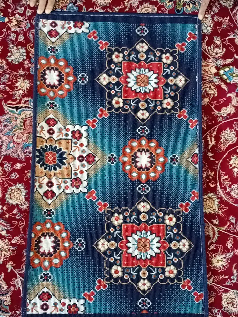 پاگرد|فرش|قم, شهر قائم|دیوار