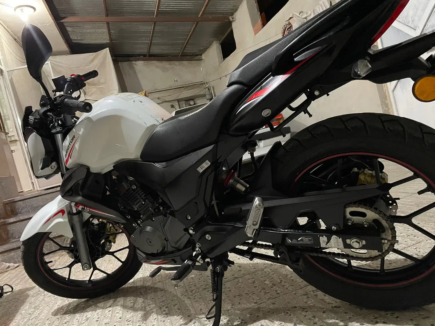 موتور مدل ۴۰۲ در حد صفر اقساطی|موتورسیکلت|الیگودرز, |دیوار