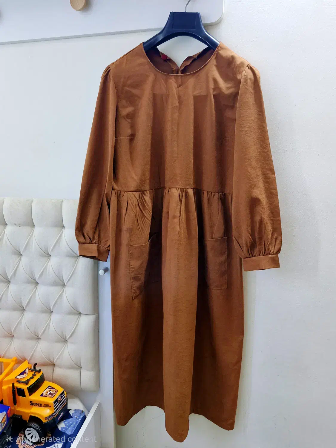 پیراهن چین دار|لباس|آمل, |دیوار