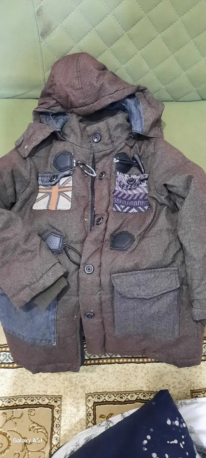 یه کفش نو کادو بوده داخل کارتون استفاده نشده|کفش و لباس بچه|بندرعباس, |دیوار