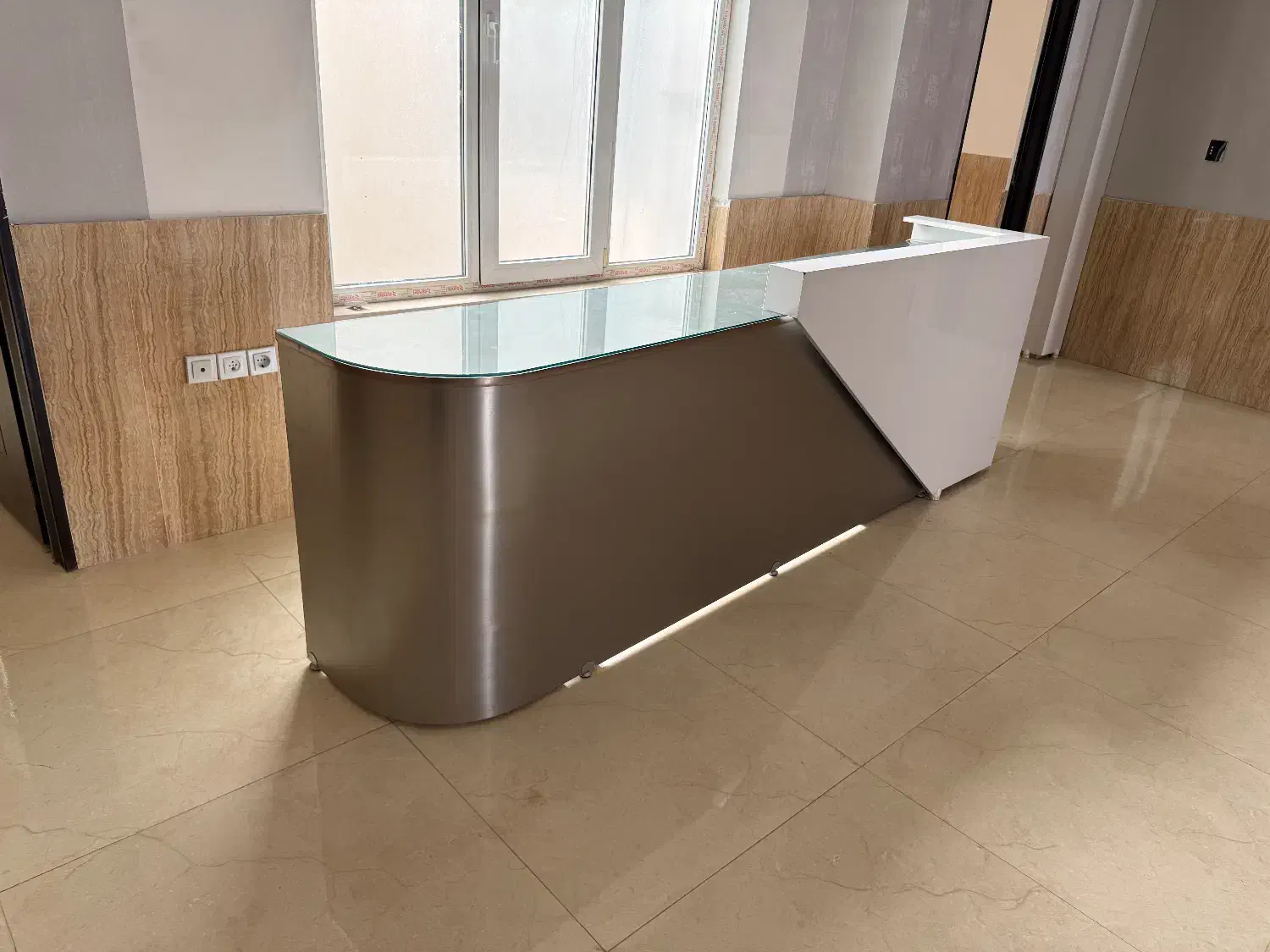 سه تیکه آنتیک اداری کامل از هایگلس خارجی|دفتر کار|خرمآباد, |دیوار