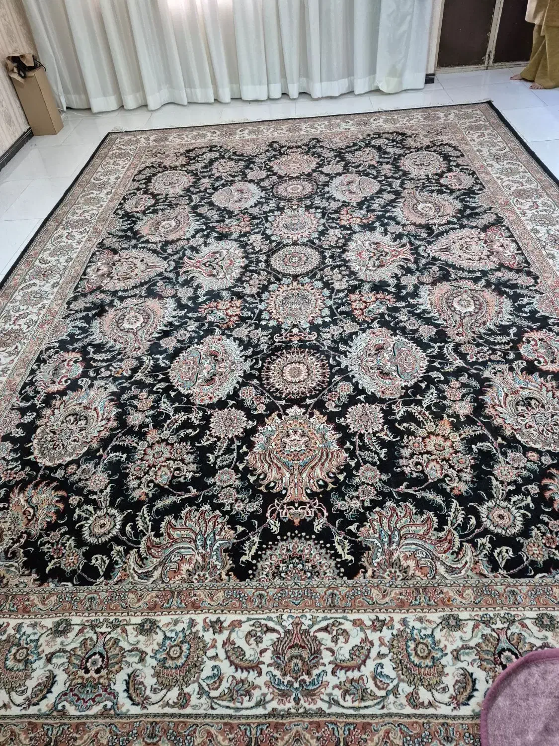 فرش 12 متری دو تخته طرح گل افشان 700 شانه|فرش|قوچان, |دیوار