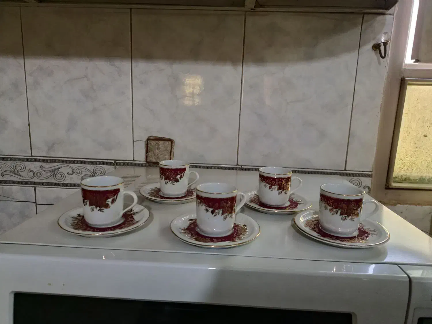 فنجون ونلبکی قدیمی|کلکسیون اشیاء عتیقه|برخوار, |دیوار