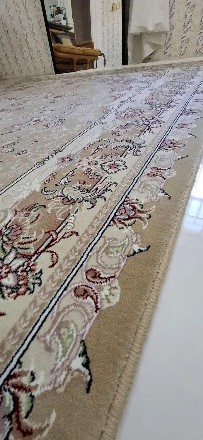 فرش شش ۶ متری نگین مشهد (جفت)|فرش|لاهیجان, آهندان|دیوار