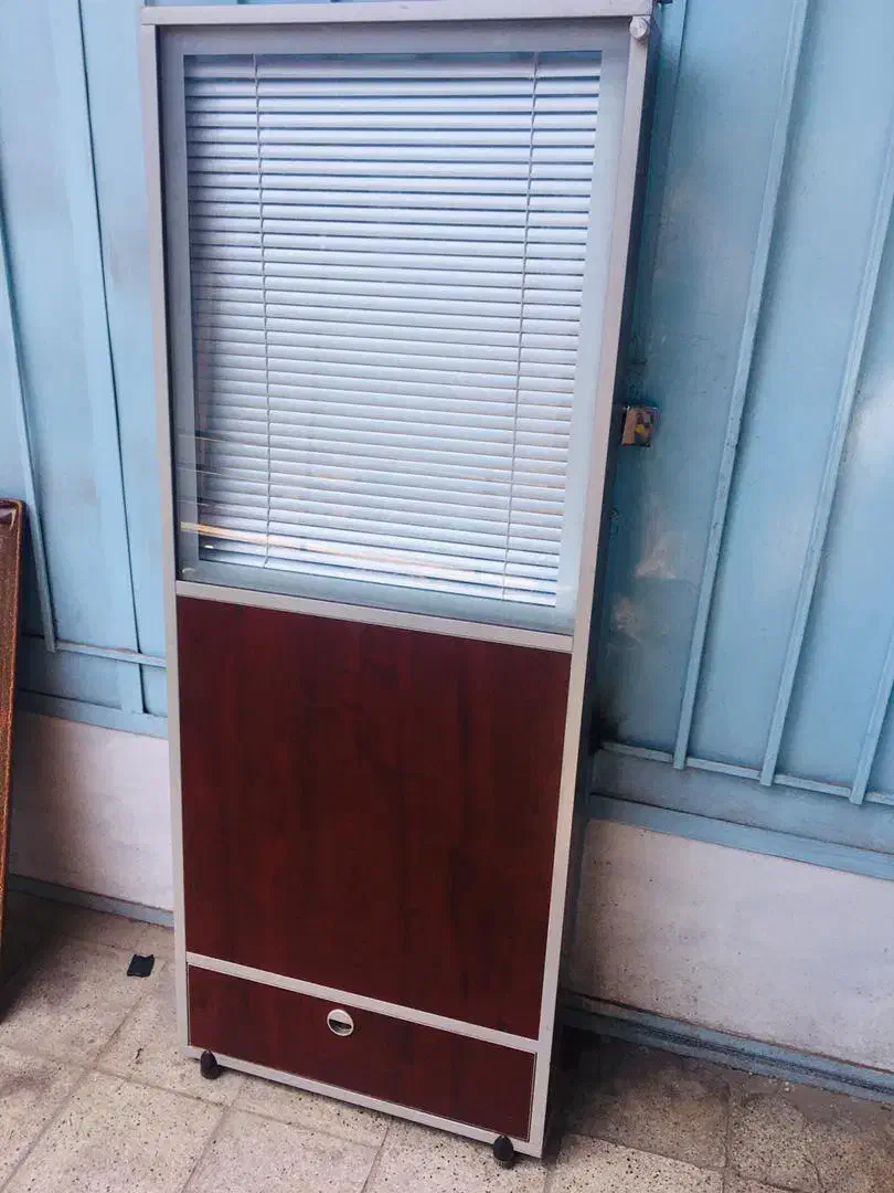 پارتیشن تمام ام دی اف شیشه دار با پرده|دفتر کار|تهران, بازار|دیوار