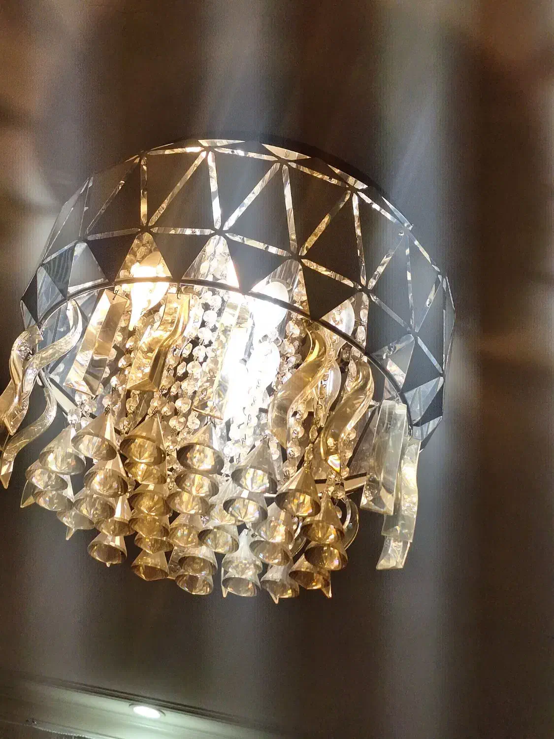 لوستر کریستالی مدرن سقفی|لوستر و چراغ آویز|تهران, خرمشهر|دیوار