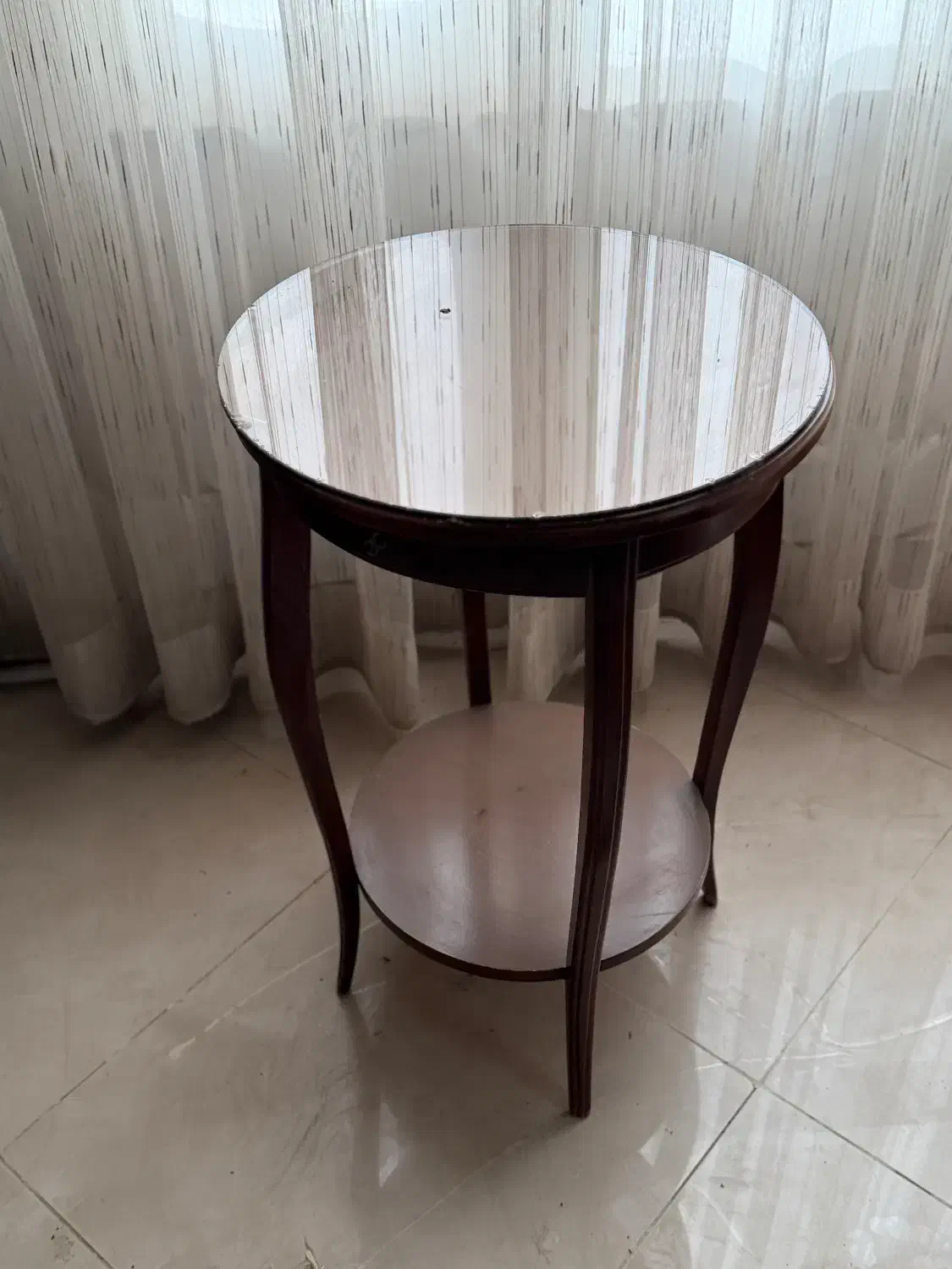 میز تلفن|میز تلفن|نیشابور, دارایی|دیوار