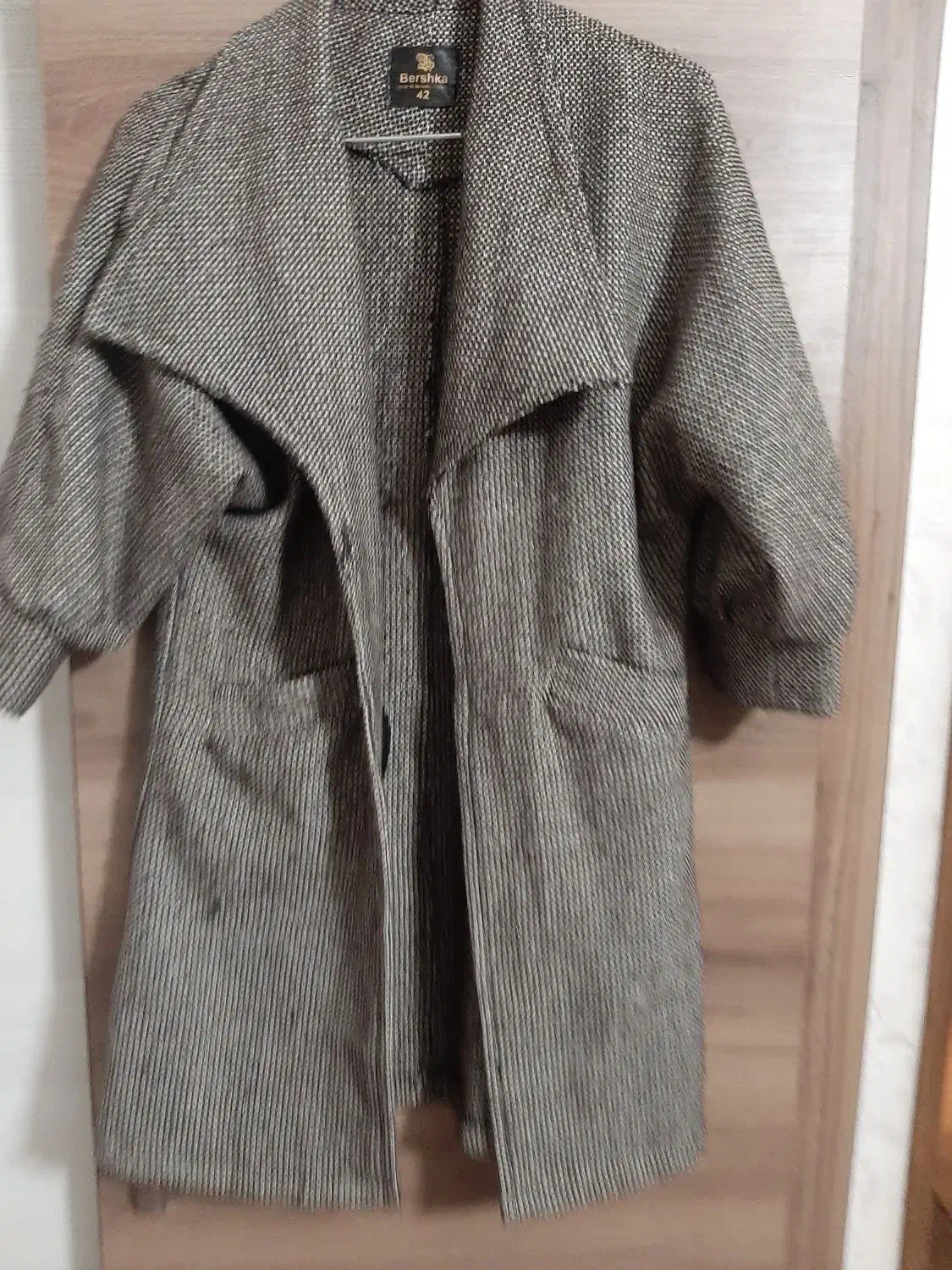 بافت و پالتو|لباس|اصفهان, سرشبادران|دیوار