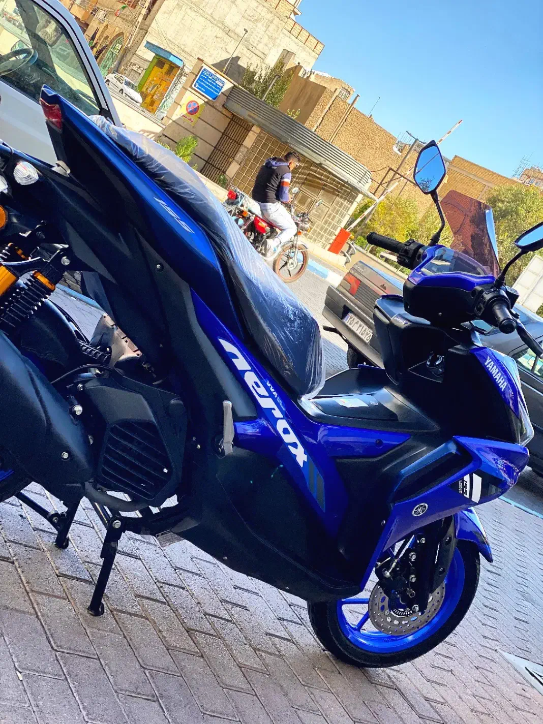 موتور آیروکس مدل۱۴۰۳درحدصفر کم کارکرد جلو عقب دیسک|موتورسیکلت|تبریز, |دیوار