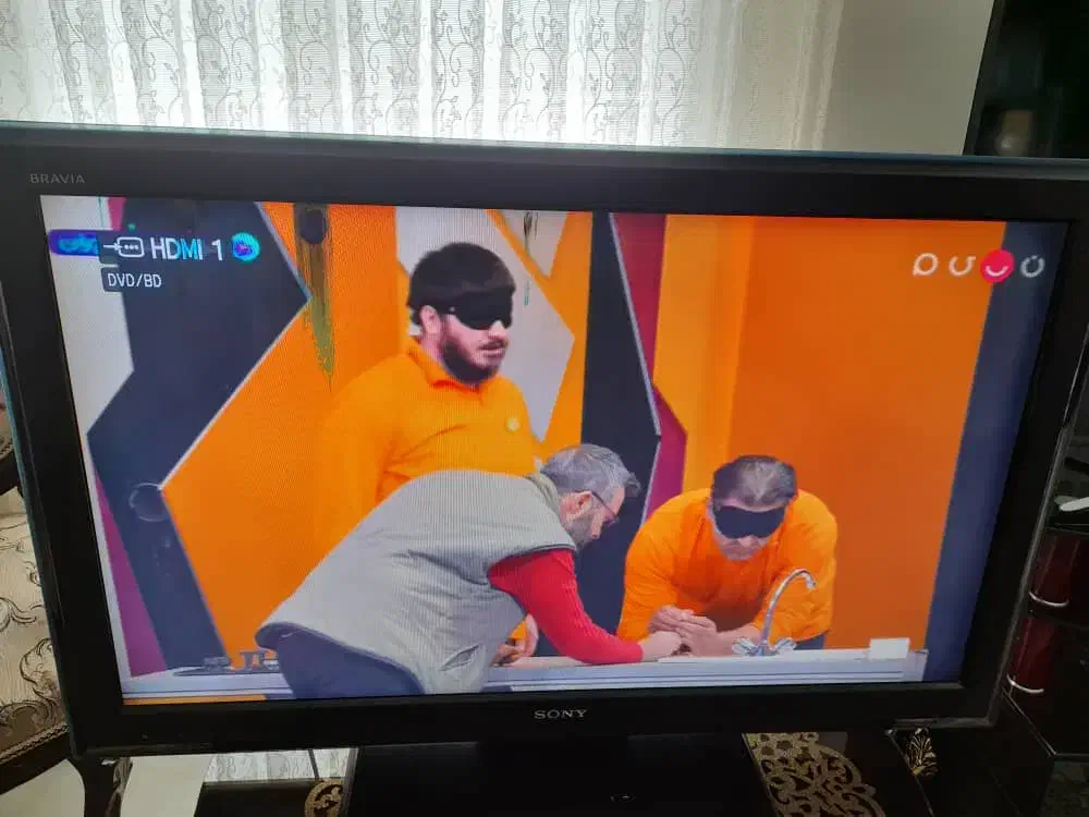 تلویزیون LCD سونی ۳۹ اینچ|تلویزیون و پروژکتور|شازند, |دیوار