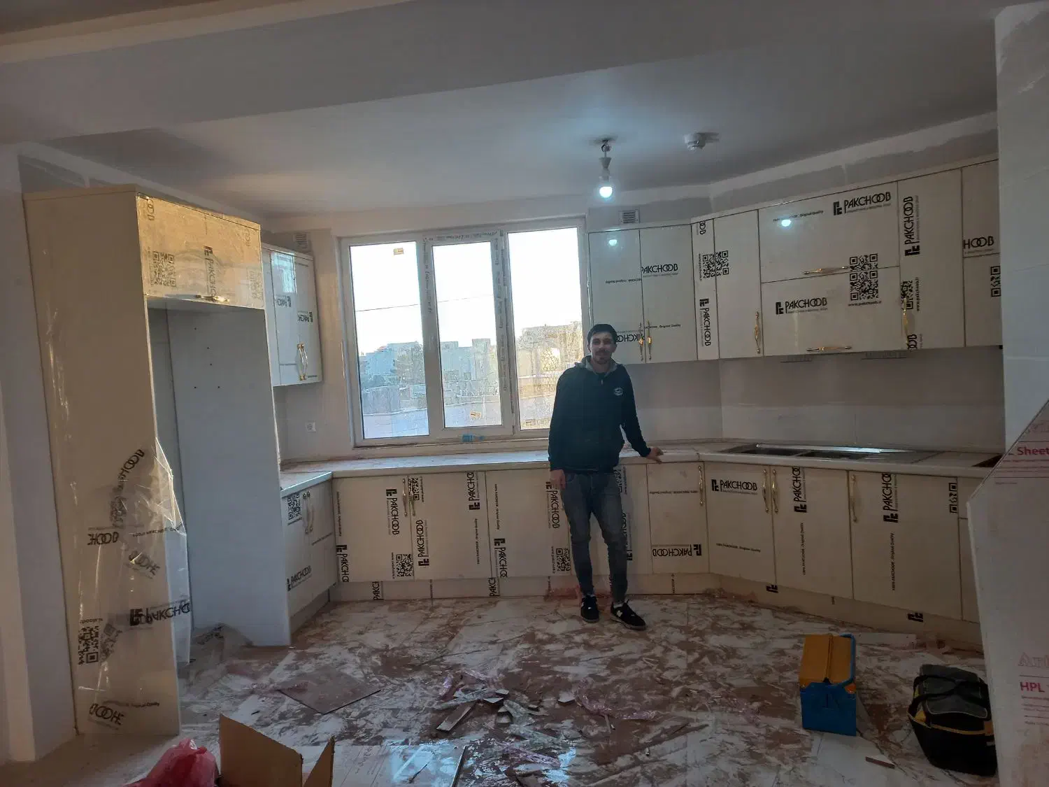 نصب انواع کابینت سفارشی و پیش ساخته|خدمات پیشه و مهارت|سمنان, |دیوار