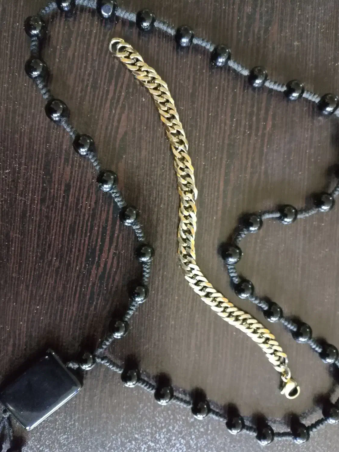 گردنبند ودستبند|بدلیجات|قم, نیروگاه|دیوار