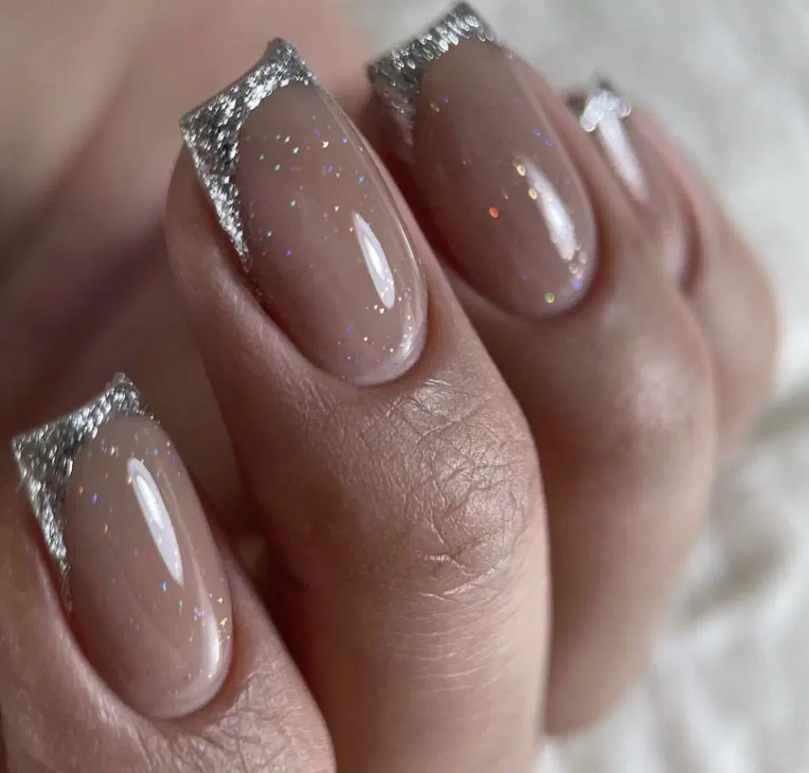 خدمات و آموزش کاشت ناخن حرفه ای پیشرفته|خدمات آرایشگری و زیبایی|قدس, شهر‌قدس|دیوار