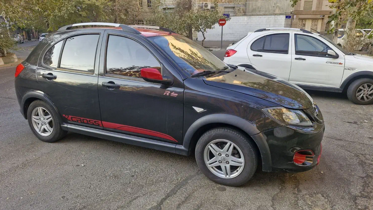 کوئیک آر مشکی قرمز ۱۴۰۰|خودرو سواری و وانت|تهران, الهیه|دیوار