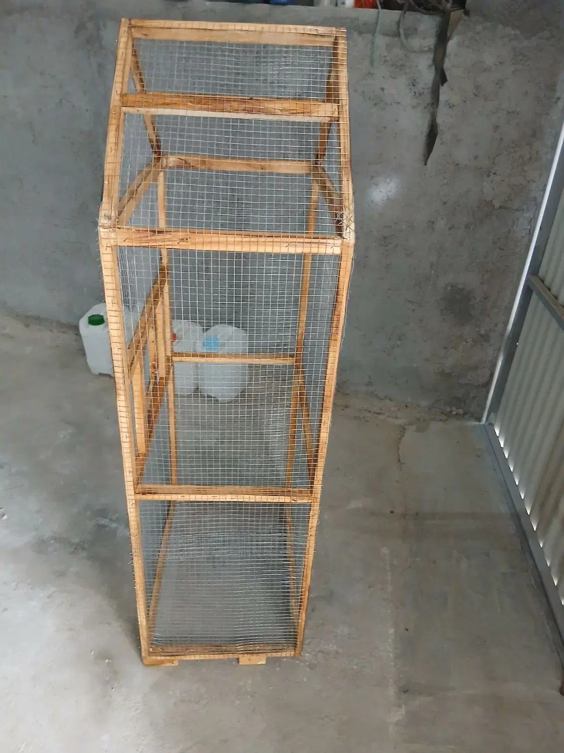 قفس بزرگ مناسب انواع پرنده|لوازم جانبی حیوانات|بوشهر, |دیوار