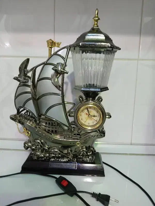 چراغ خواب و ساعت کشتی|چراغ خواب و آباژور|ملایر, |دیوار