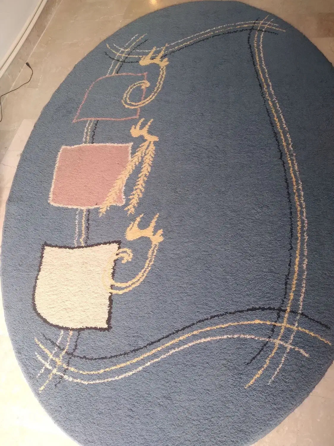 یکعدد فرش فانتزی بیضی ۲.۲۵*۱.۵ کارکرده سالم|فرش|تهران, جنتآباد شمالی|دیوار