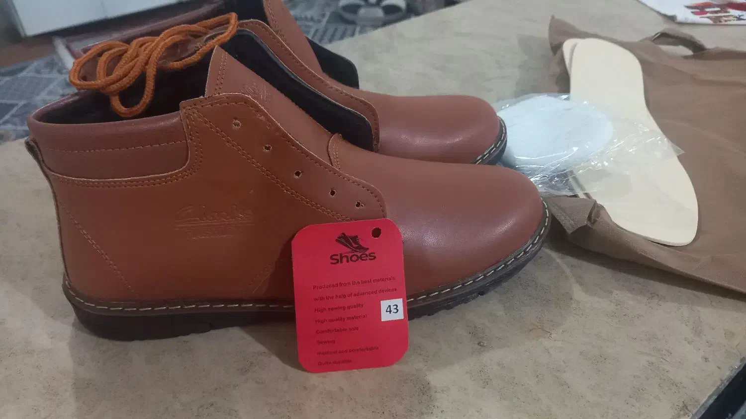 نیم بوت چرم|کیف، کفش، کمربند|دورود, |دیوار