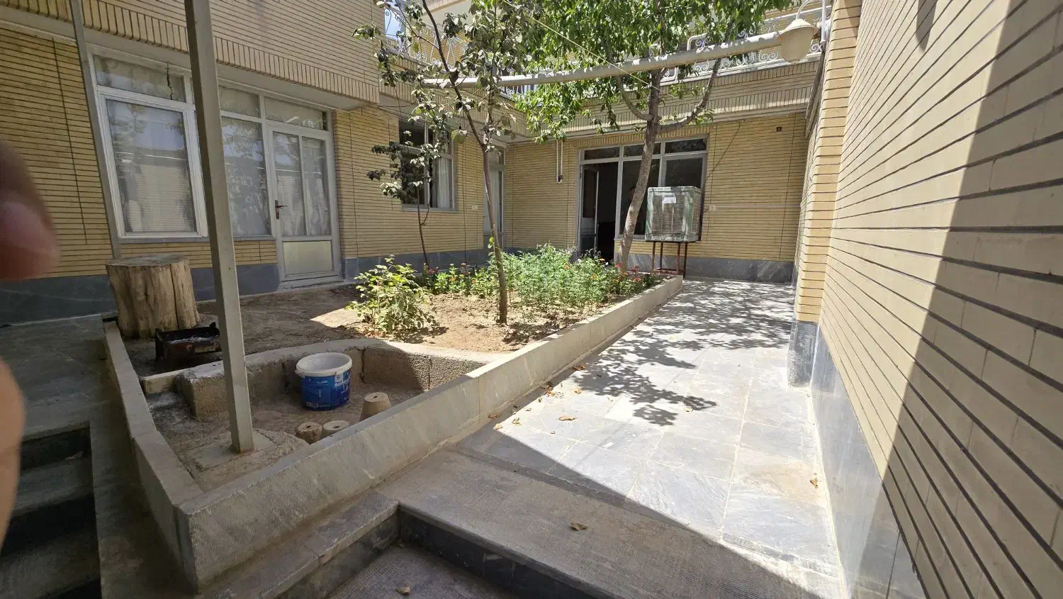 منزل ویلایی دربست در چادگان|اجارهٔ کوتاه‌مدت ویلا و باغ|چادگان, |دیوار