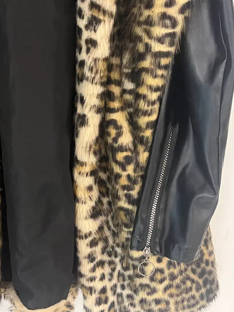 پالتو پوست|لباس|مشهد, سرافرازان|دیوار