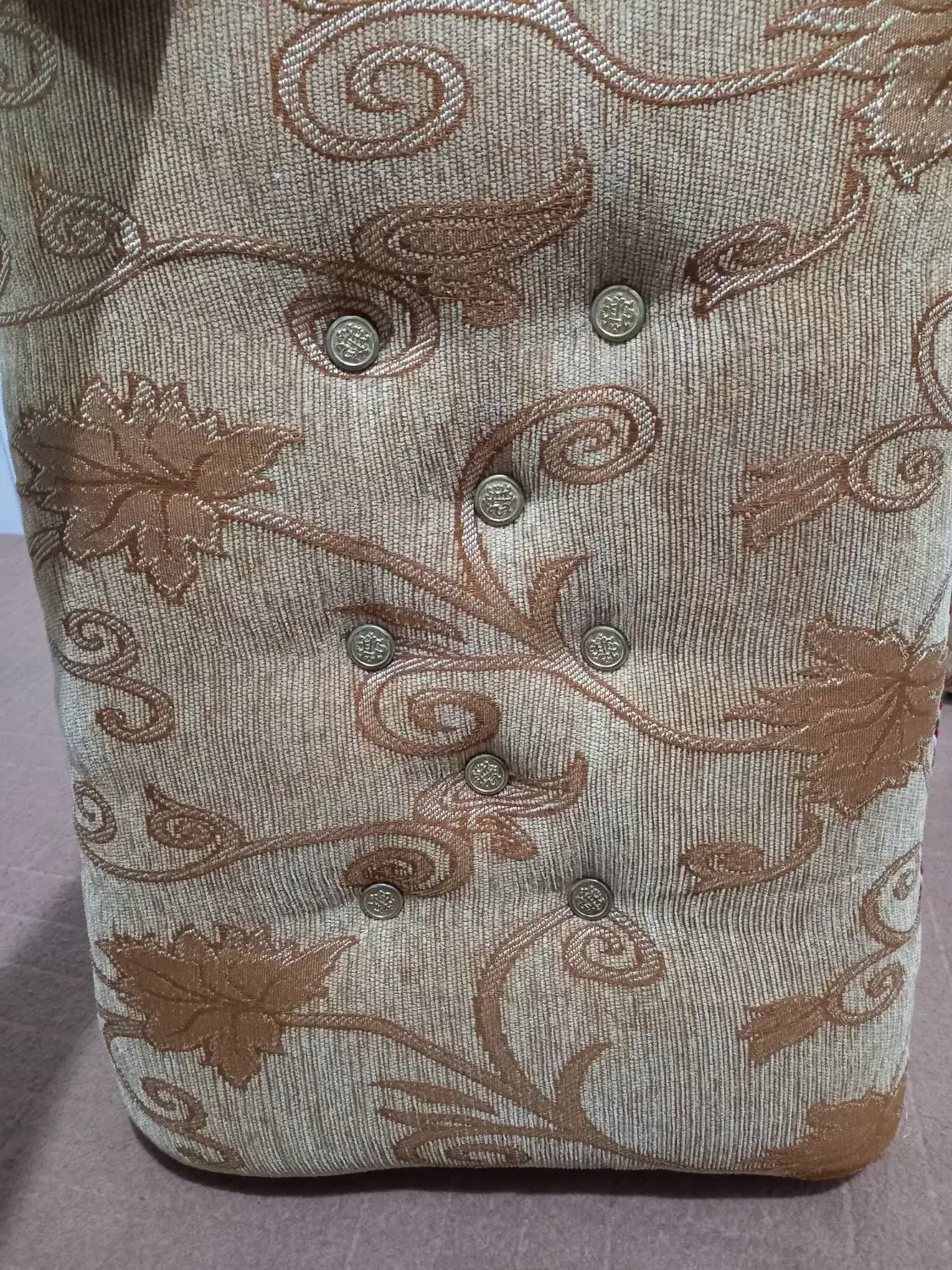 متکاپشتی دست بافت|پشتی|اصفهان, فجر|دیوار