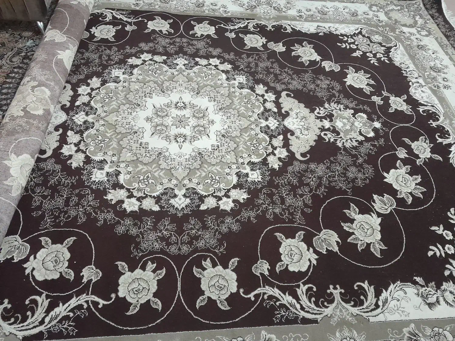 ۳ تا فرش ۱۲ متری  در حد نو|فرش|قم, زند آباد|دیوار