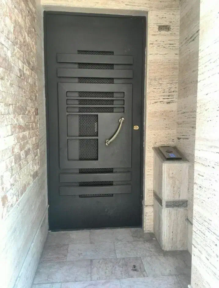 ساخت انواع درب و پنجره *حفاظ *چارچوب*آهنگر|خدمات پیشه و مهارت|چهاردانگه (تهران), |دیوار