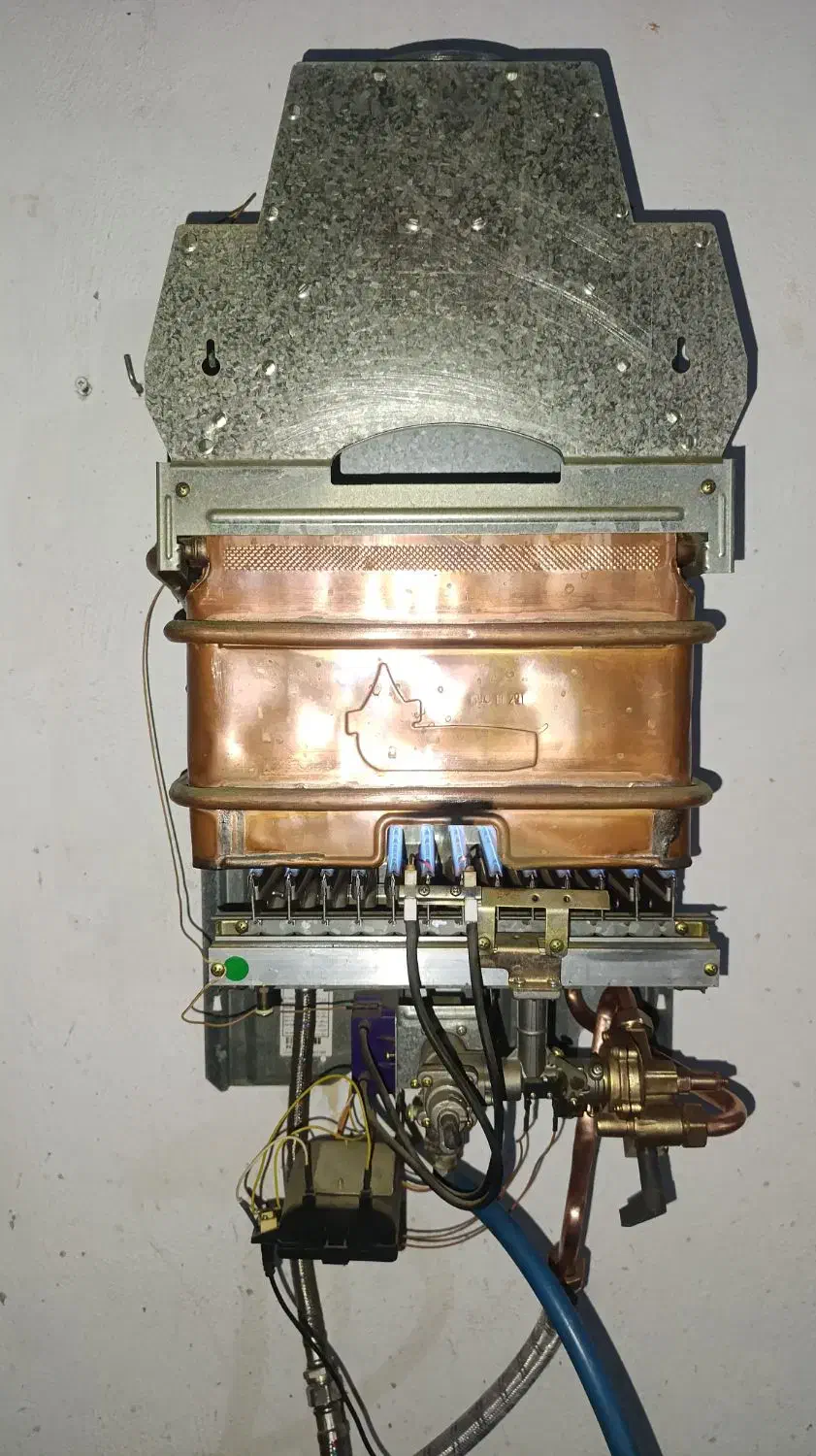 نصب و تعمیرات کولر گازی و آبگرمکن زودجوش|خدمات پیشه و مهارت|کازرون, |دیوار