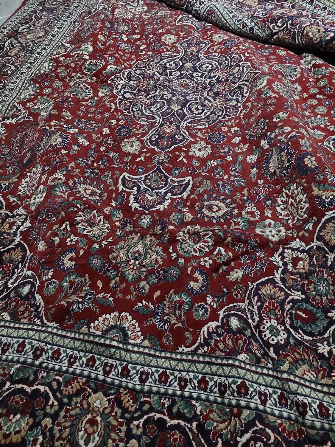 دو عدد فرش مخصوص باغ|فرش|همدان, |دیوار