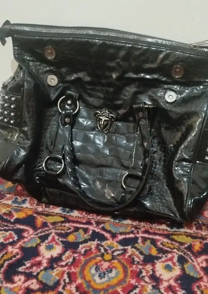 تعدادی کیف|کیف، کفش، کمربند|خرم‌آباد, |دیوار