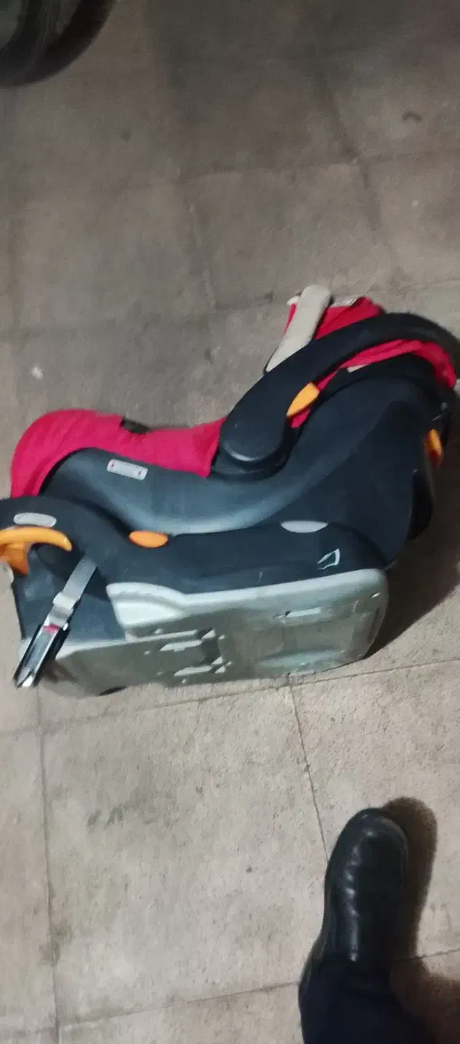 صندل و کریر ماشین کودک مارک چیکو وکلاسکه|اسباب و اثاث بچه|تهران, حشمتیه|دیوار