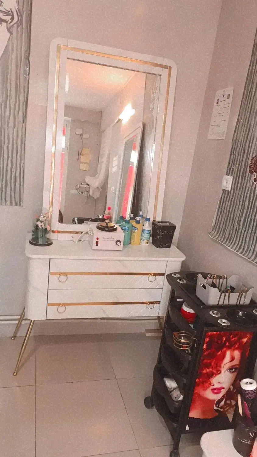 آینه ومیز کنسول|بوفه، ویترین، کنسول|خوی, |دیوار