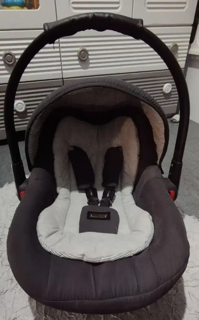 کریر و متر قد کودک نو|کالسکه و لوازم جانبی|کاشان, یحیی آباد|دیوار